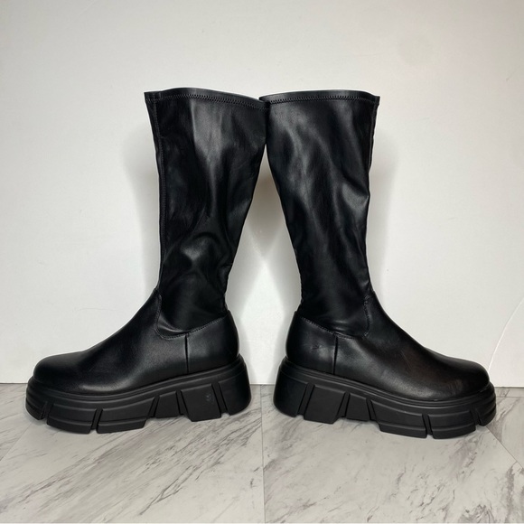 Steve Madden Tero Black Lug Sole Chunky Tall Boot 10M - Picture 9 of 16